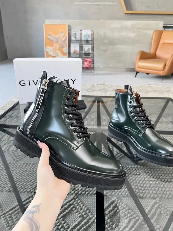 Givenchy Shoe 